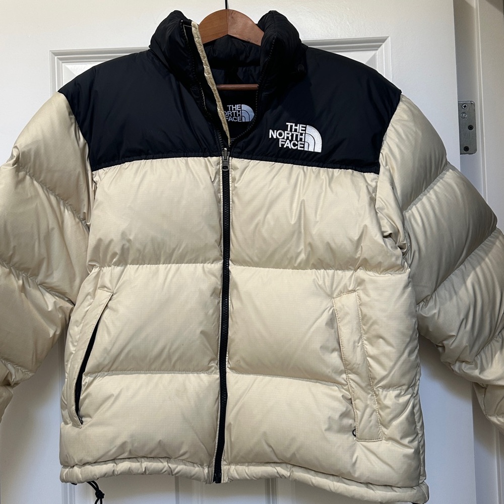 The North Face Puffer Jacket in Cream with Black Yoke